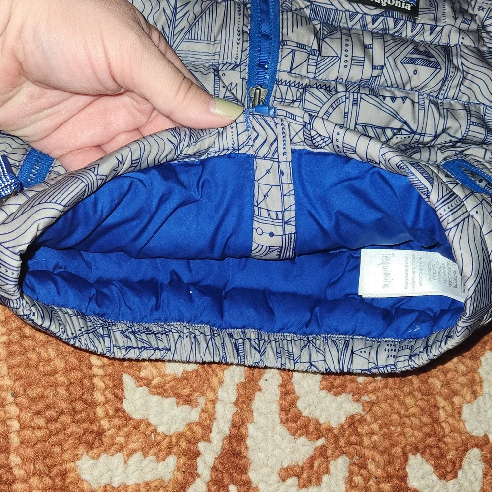 Patagonia® Worn WearBaby Down Sweater/jacket size 6-12months